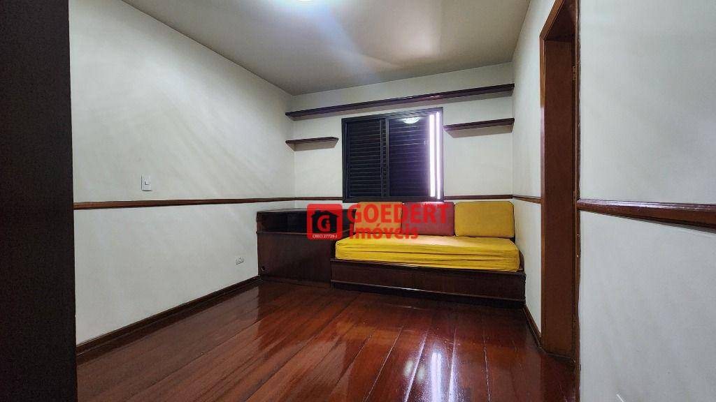 Apartamento para alugar com 4 quartos, 168m² - Foto 15