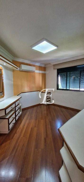 Apartamento à venda com 3 quartos, 160m² - Foto 22