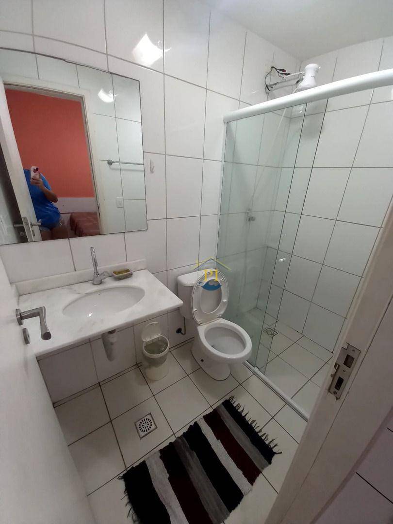 Apartamento para alugar com 2 quartos, 75m² - Foto 14