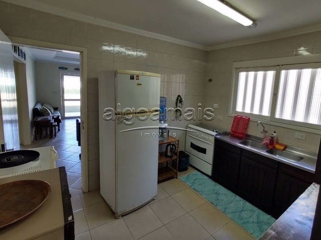 Casa à venda com 3 quartos, 161m² - Foto 16