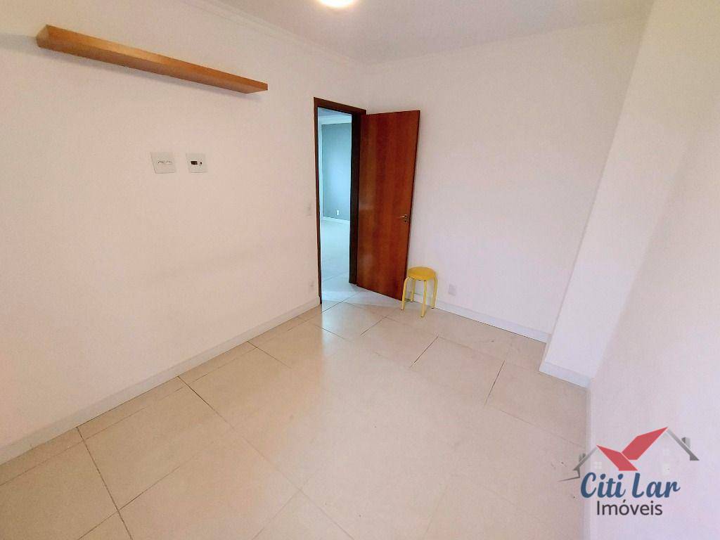 Apartamento à venda com 2 quartos, 60m² - Foto 19