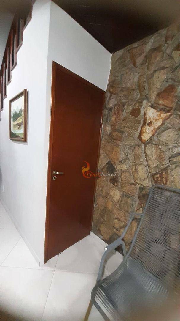 Casa à venda com 3 quartos, 223m² - Foto 20