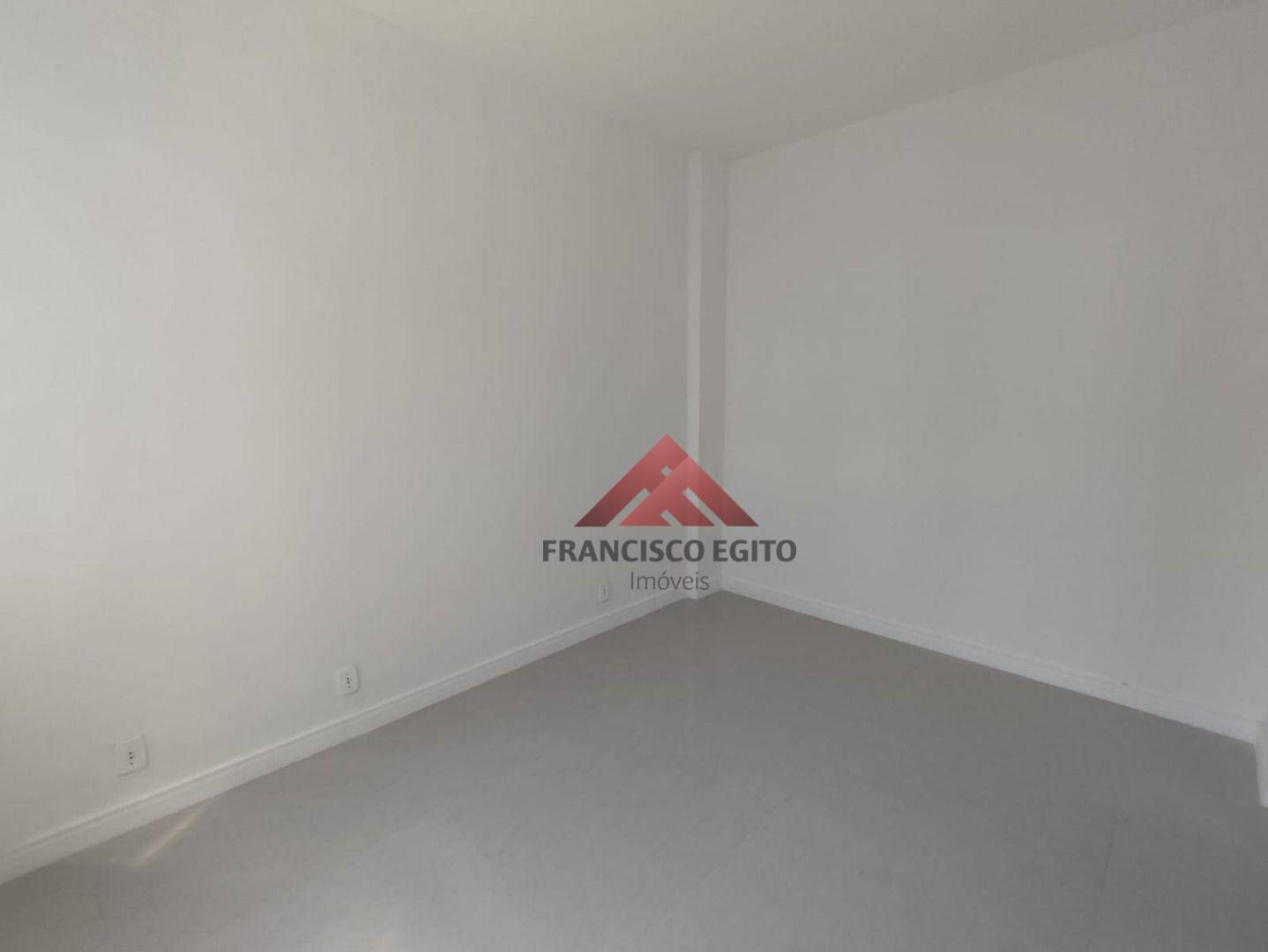 Apartamento à venda com 3 quartos, 105m² - Foto 19