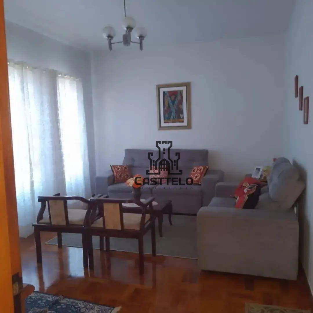 Casa à venda com 3 quartos, 110m² - Foto 1