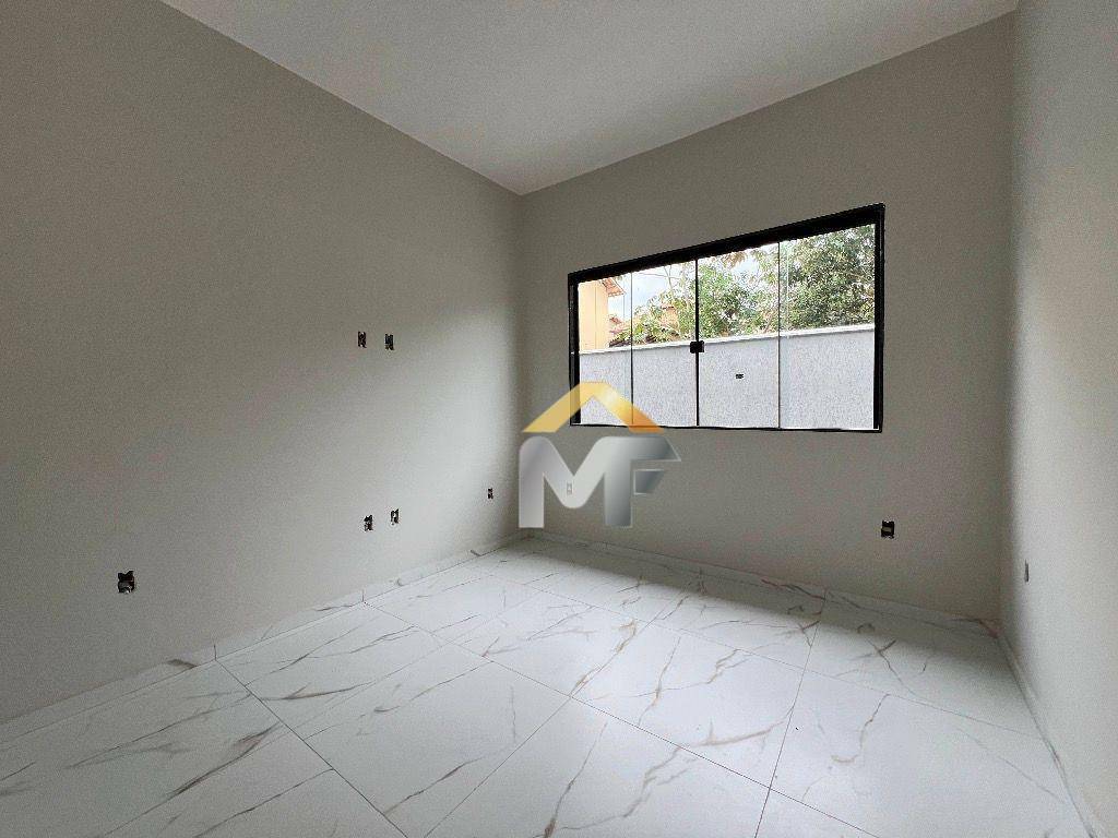 Casa à venda com 2 quartos, 55m² - Foto 5