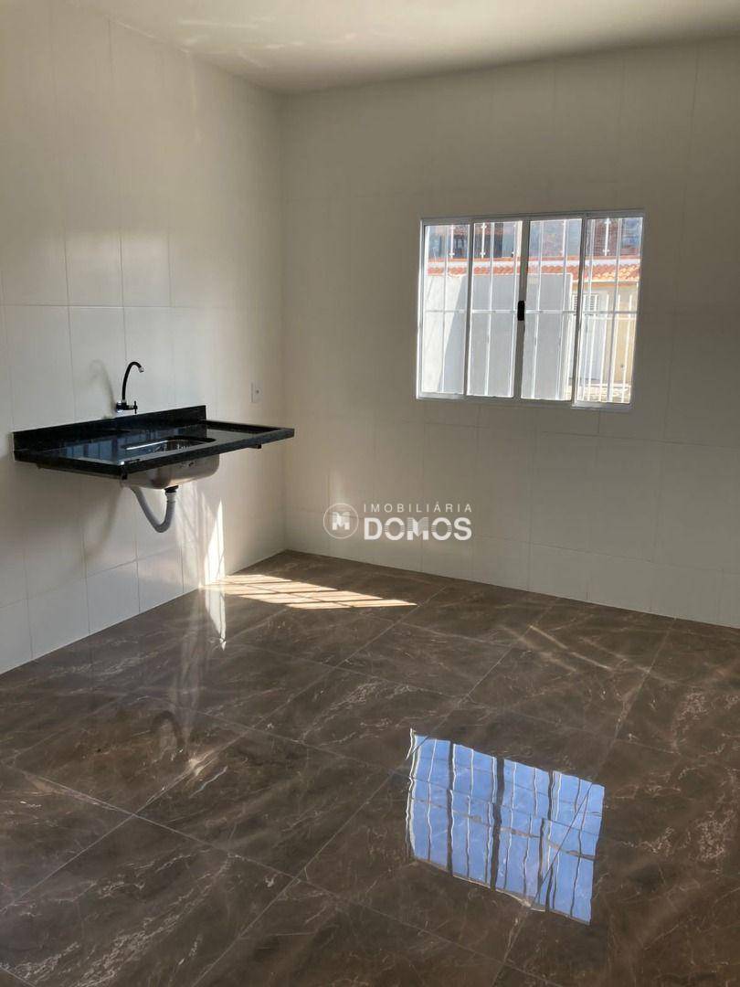 Casa à venda com 2 quartos, 57m² - Foto 10