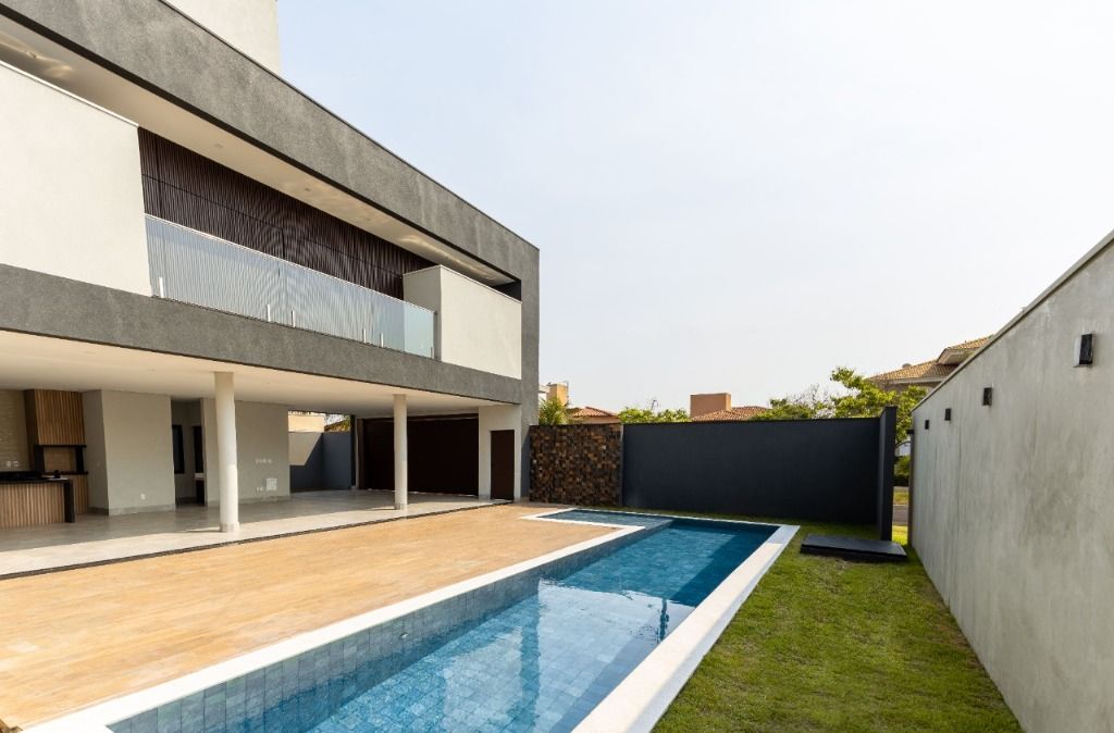 Casa de Condomínio à venda com 4 quartos, 496m² - Foto 1