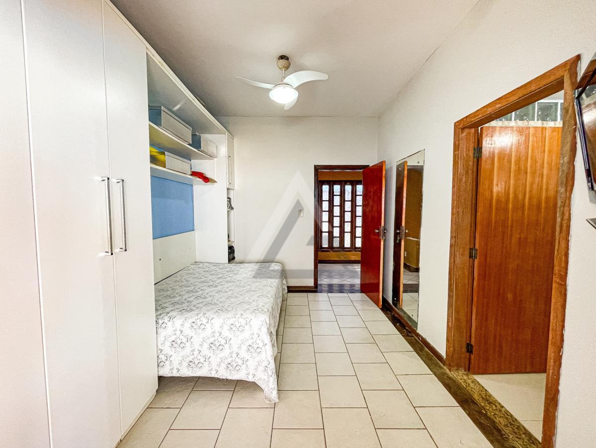 Casa de Condomínio à venda com 3 quartos, 240m² - Foto 23