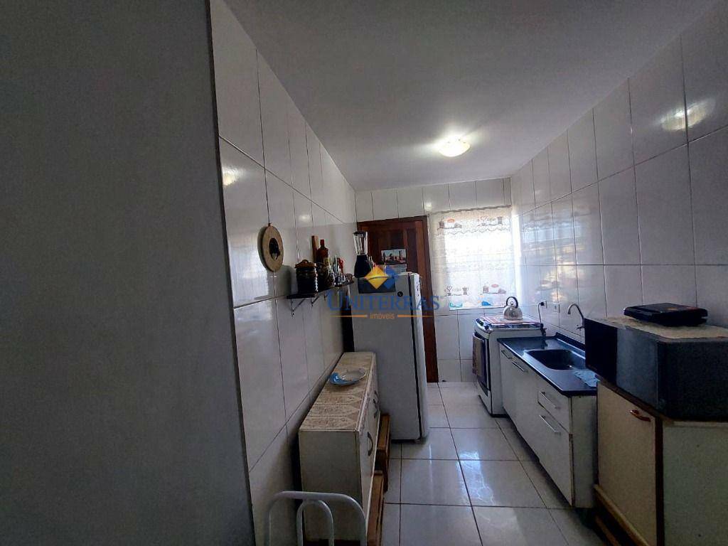 Casa à venda com 3 quartos, 52m² - Foto 4