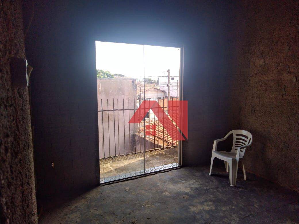 Casa à venda com 3 quartos, 200m² - Foto 8