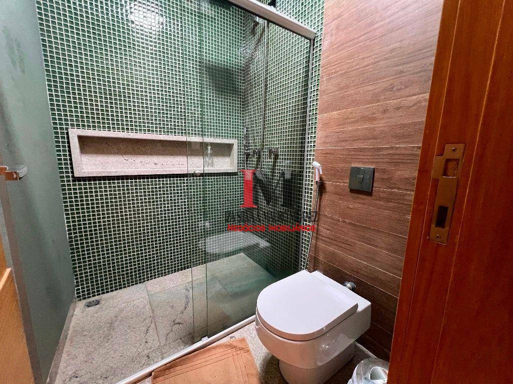 Casa de Condomínio à venda com 4 quartos, 670m² - Foto 19