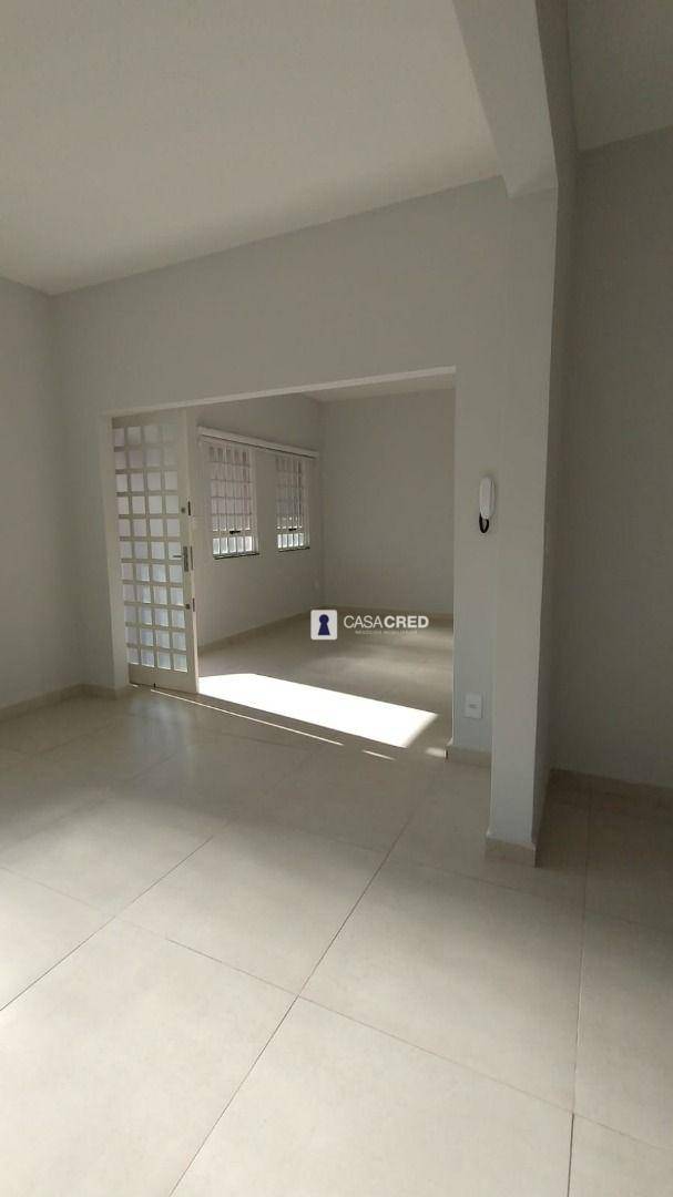 Casa à venda com 4 quartos, 350m² - Foto 4