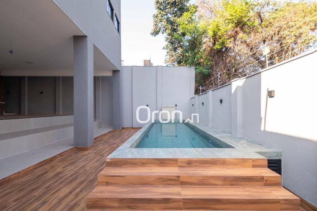 Casa à venda com 4 quartos, 303m² - Foto 1