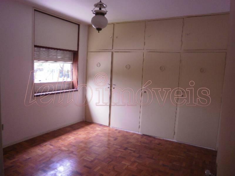 Apartamento para alugar com 2 quartos, 150m² - Foto 13