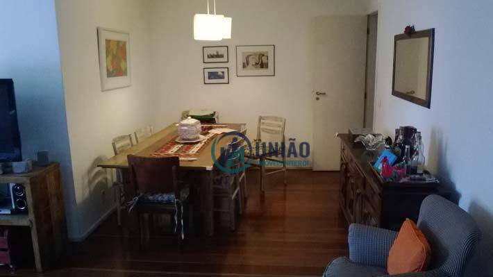 Apartamento à venda com 4 quartos, 158m² - Foto 1