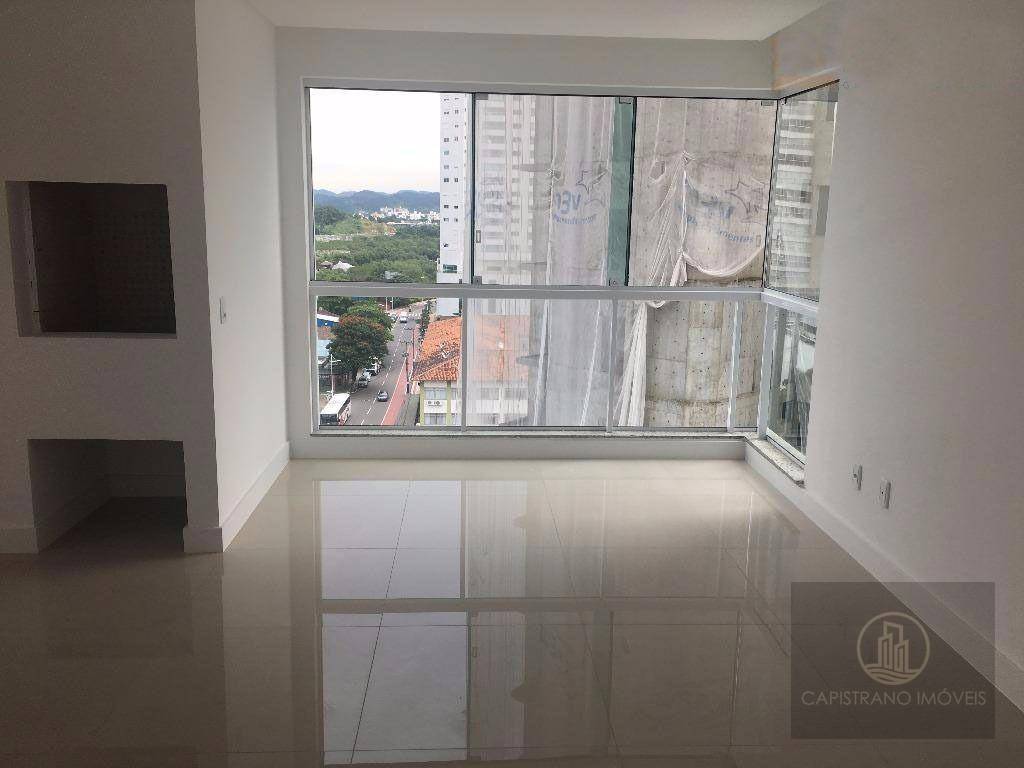 Apartamento à venda com 4 quartos, 154m² - Foto 3