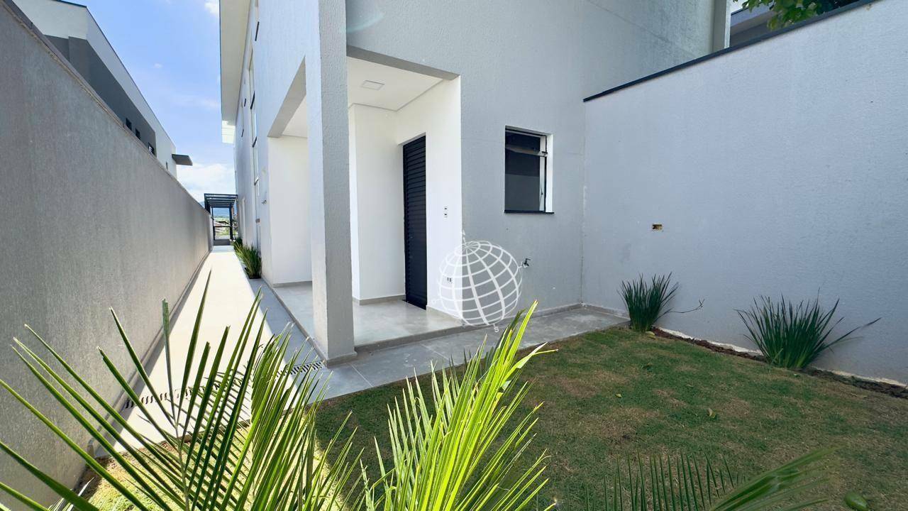 Casa à venda com 3 quartos, 180m² - Foto 26