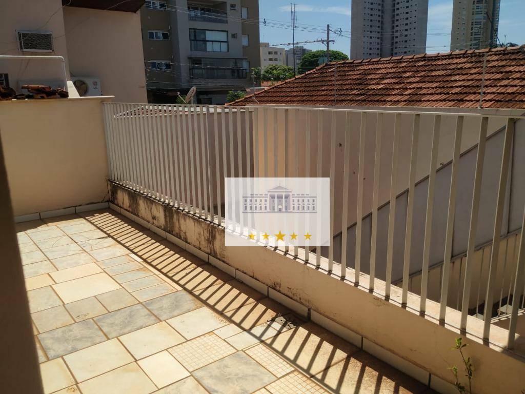 Sobrado à venda com 3 quartos, 371m² - Foto 3