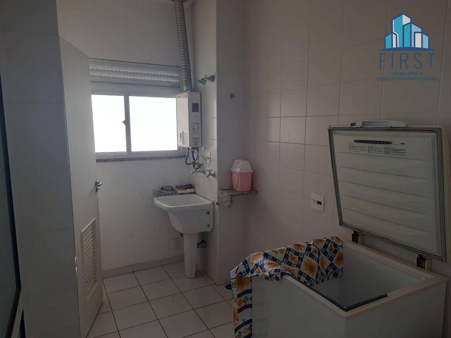 Apartamento à venda com 4 quartos, 256m² - Foto 11