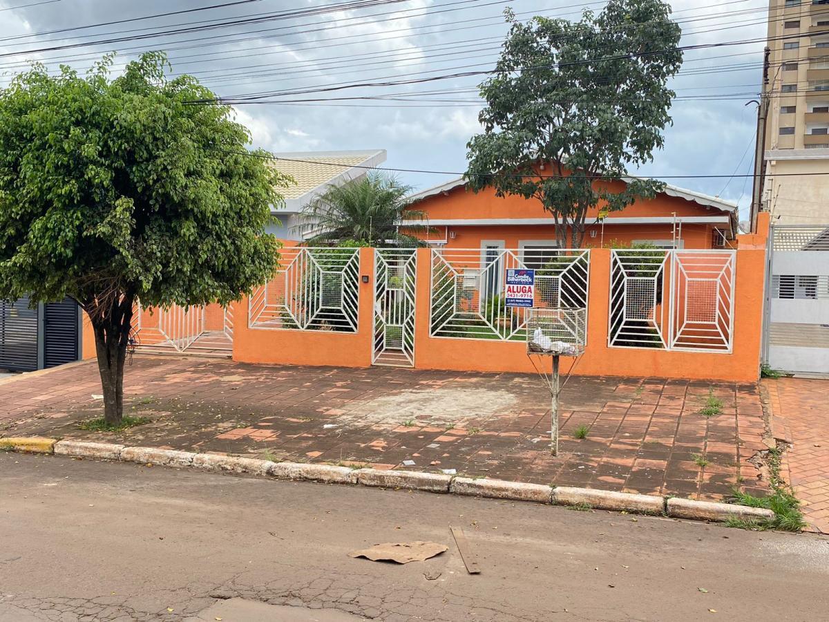 Casa para alugar com 4 quartos - Foto 1