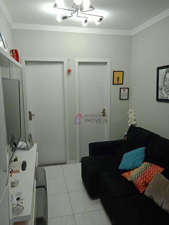 Cobertura à venda com 2 quartos, 76m² - Foto 2