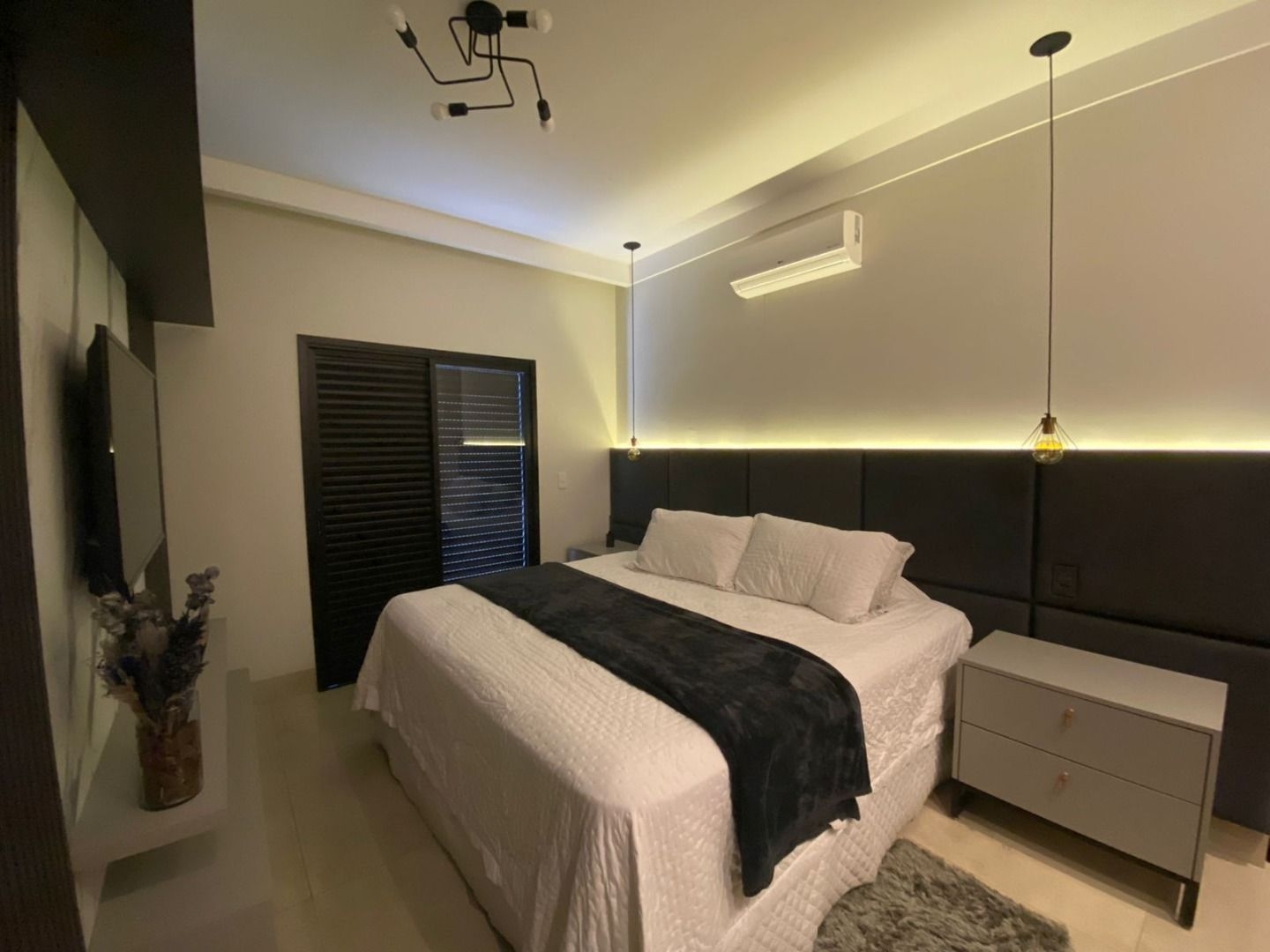 Casa à venda com 3 quartos, 170m² - Foto 3