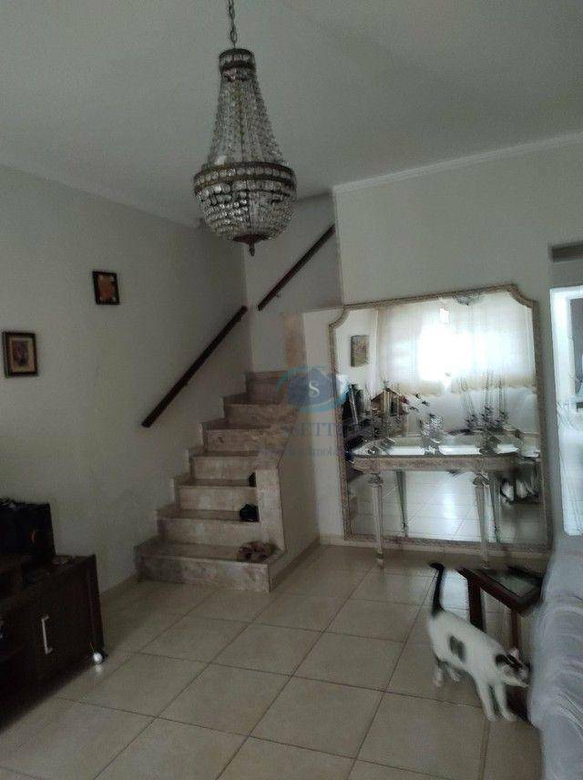 Sobrado à venda com 2 quartos, 100m² - Foto 1