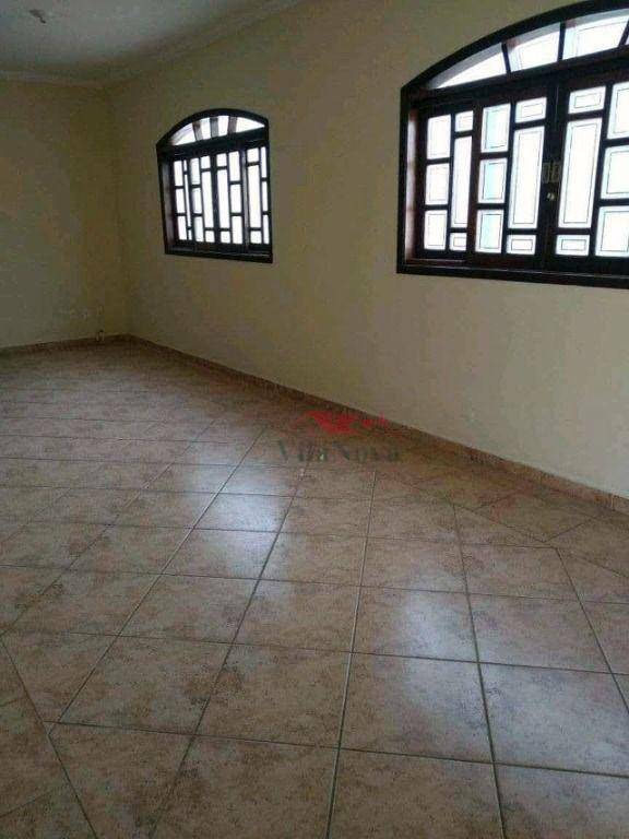 Casa para alugar com 4 quartos, 300M2 - Foto 3