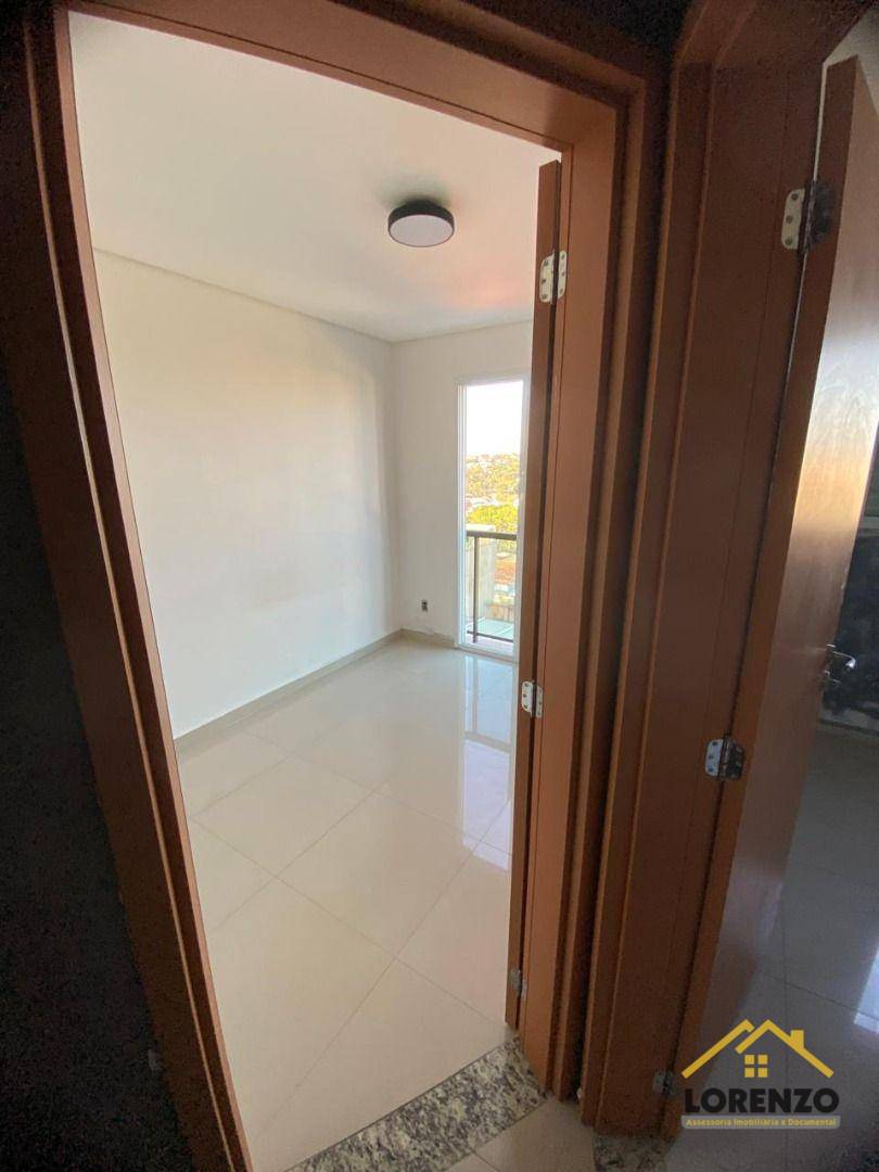 Apartamento à venda com 2 quartos, 64m² - Foto 8