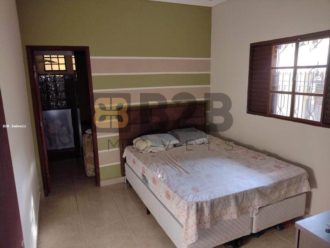 Casa à venda com 3 quartos, 156m² - Foto 6