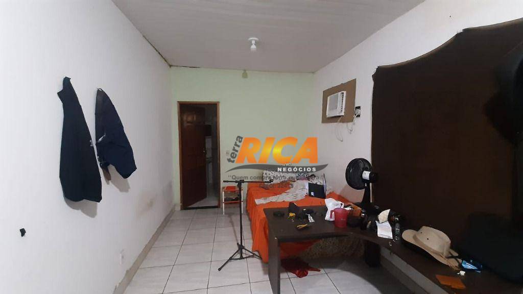 Casa à venda com 3 quartos, 595M2 - Foto 13