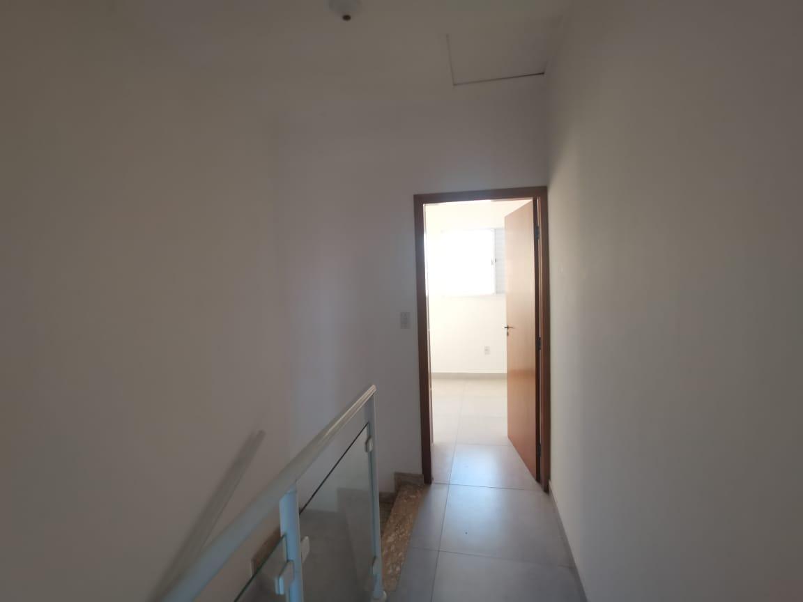 Casa à venda com 2 quartos, 69m² - Foto 19