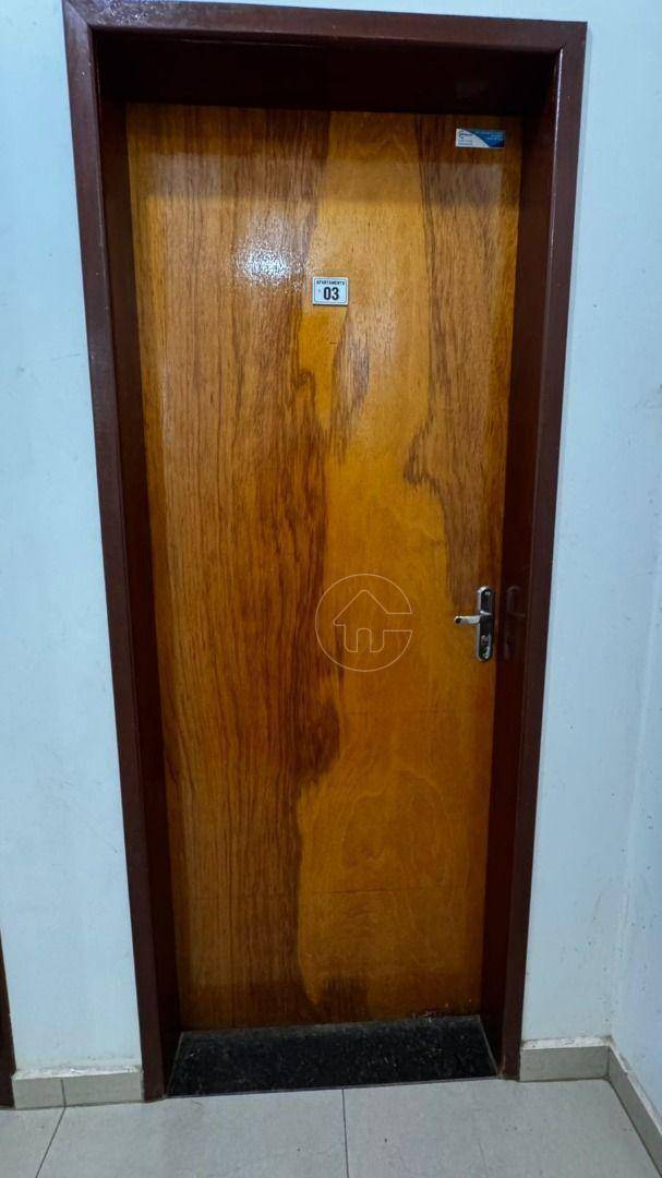 Apartamento para alugar com 3 quartos, 80m² - Foto 2