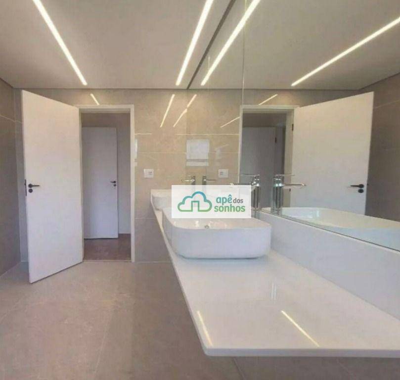 Apartamento para alugar com 3 quartos, 237m² - Foto 6