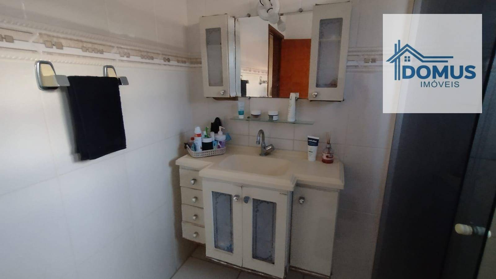 Casa à venda com 3 quartos, 309m² - Foto 17