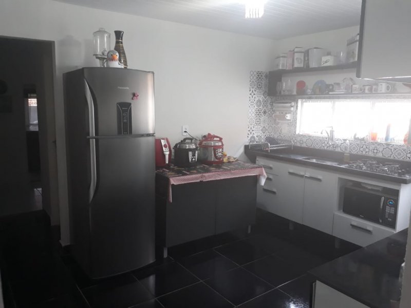 Casa à venda com 2 quartos, 180m² - Foto 5