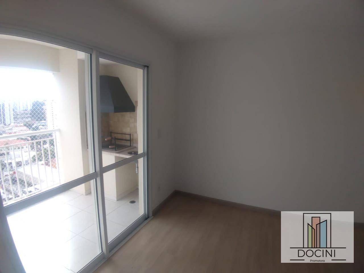 Apartamento à venda com 2 quartos, 70m² - Foto 2