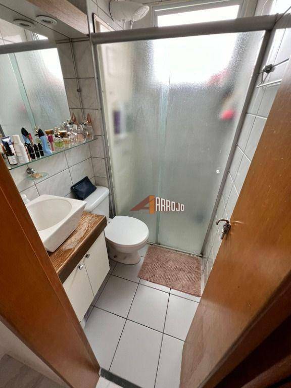 Apartamento à venda com 2 quartos, 45m² - Foto 9