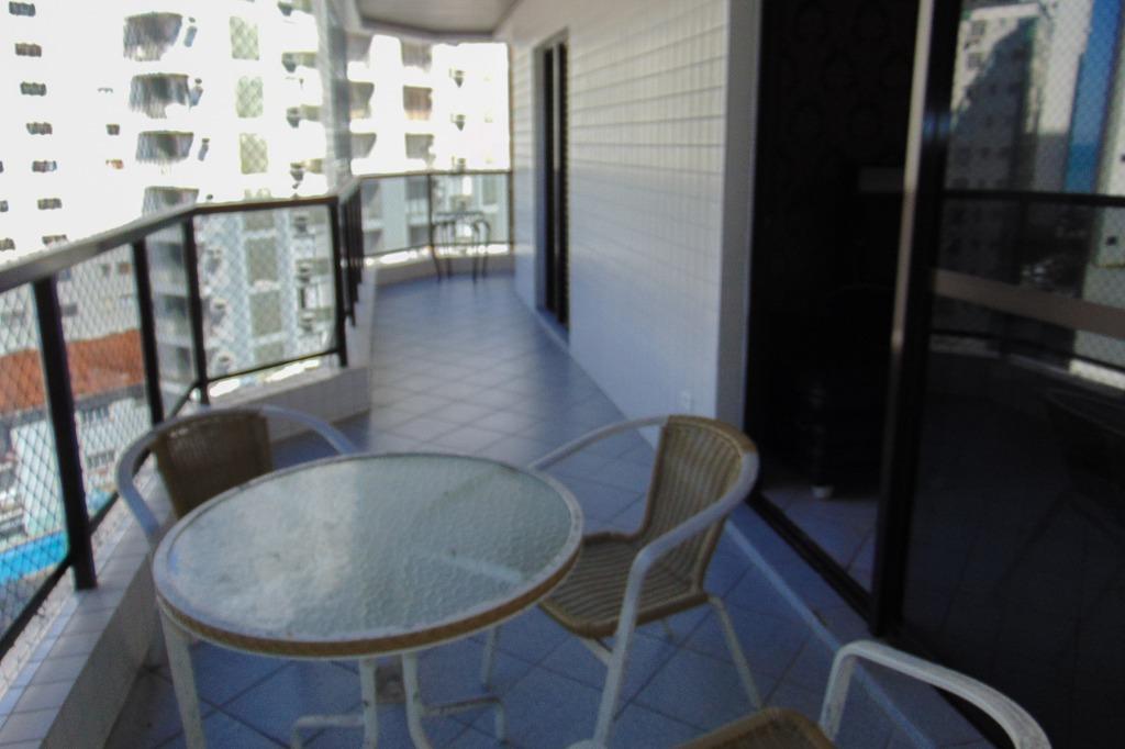 Apartamento à venda com 3 quartos, 140m² - Foto 8