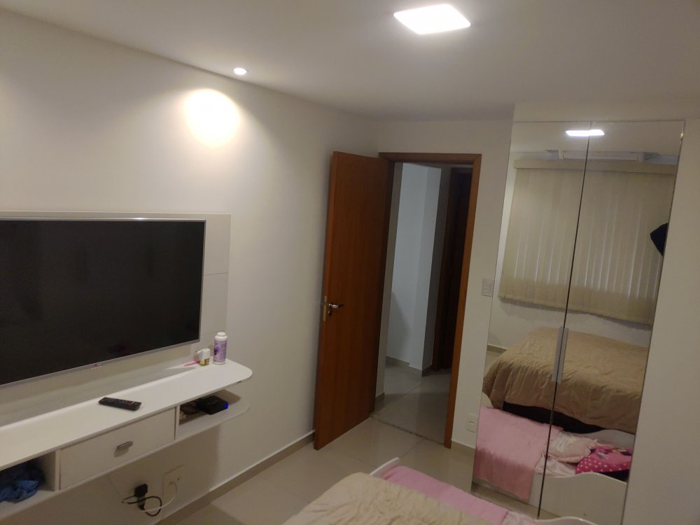 Apartamento à venda com 2 quartos, 70m² - Foto 9