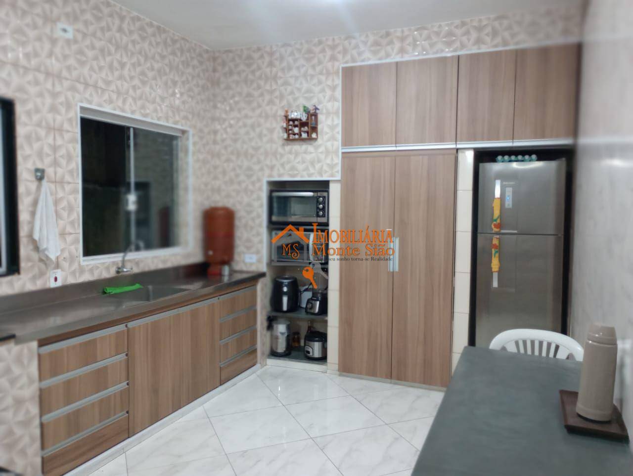 Sobrado à venda com 4 quartos, 120m² - Foto 4