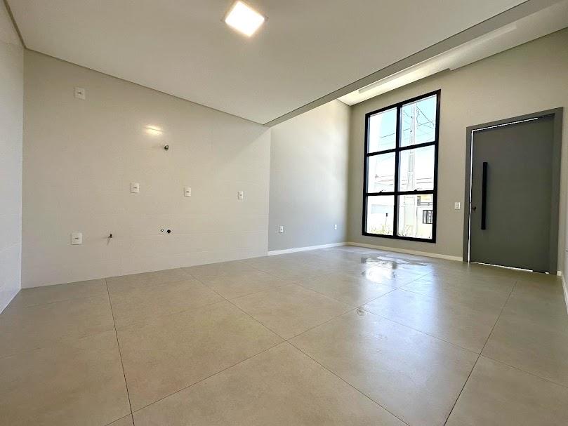 Casa à venda com 3 quartos, 99m² - Foto 5