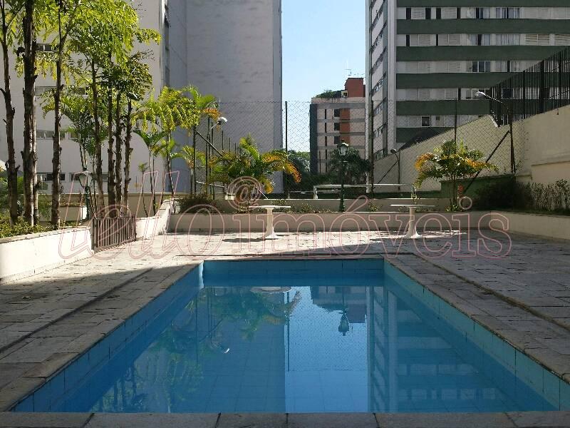 Apartamento para alugar com 2 quartos, 242m² - Foto 22