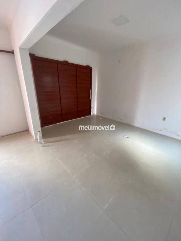 Casa à venda com 2 quartos, 130m² - Foto 4