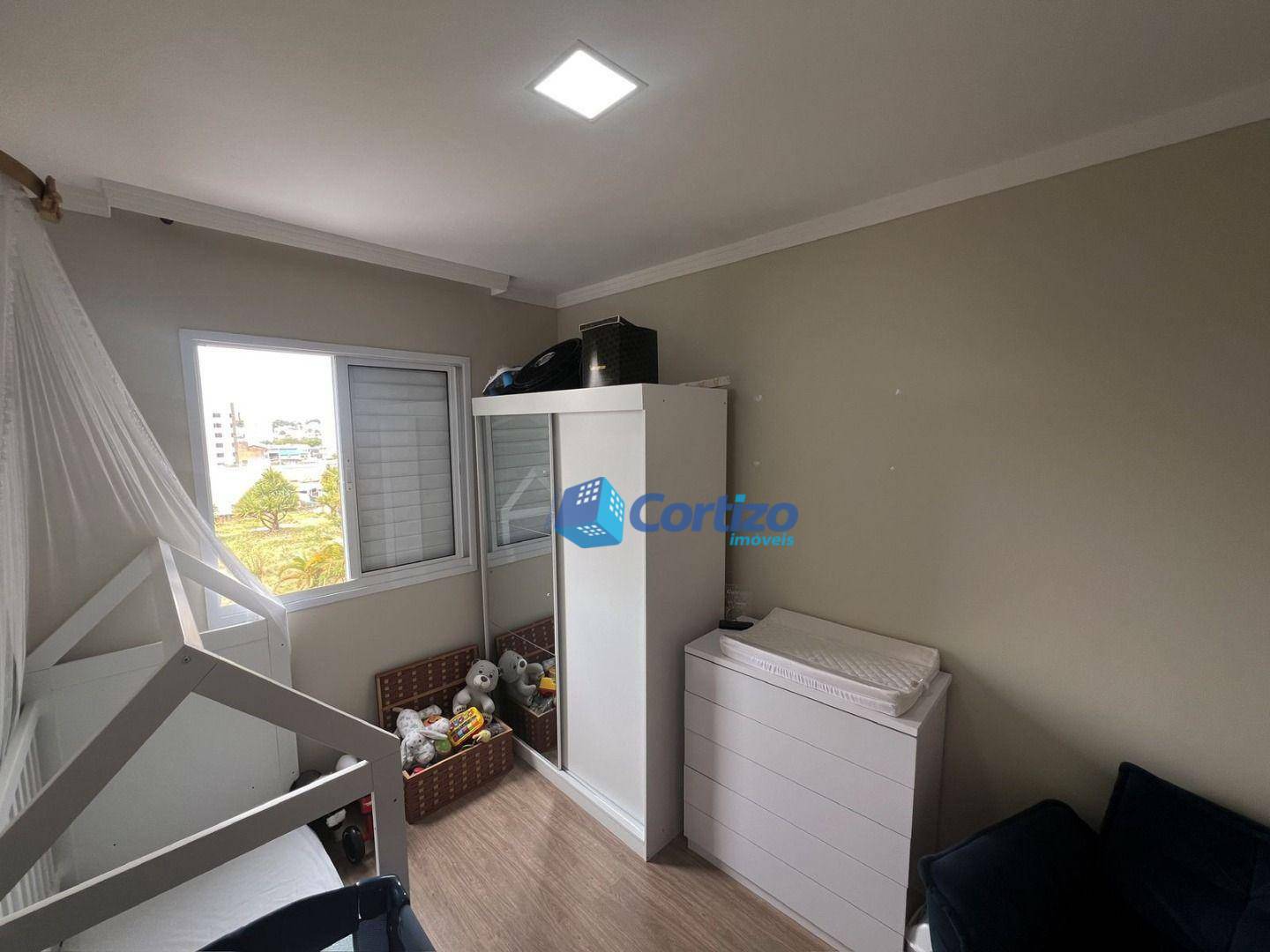 Apartamento à venda com 2 quartos, 61m² - Foto 17