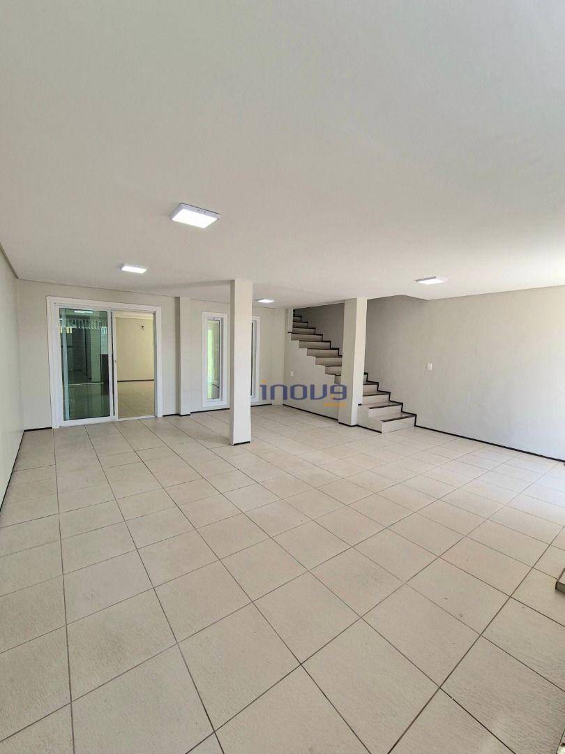 Casa, 5 quartos, 400 m² - Foto 1