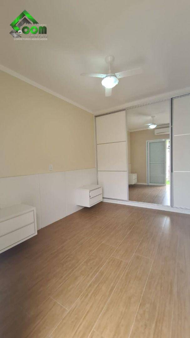 Casa à venda com 3 quartos, 323m² - Foto 17