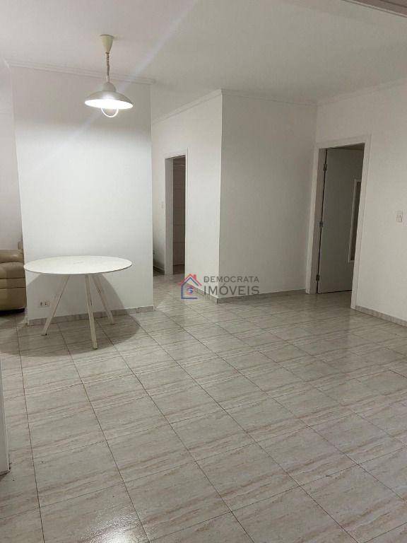 Casa à venda com 3 quartos, 256m² - Foto 1