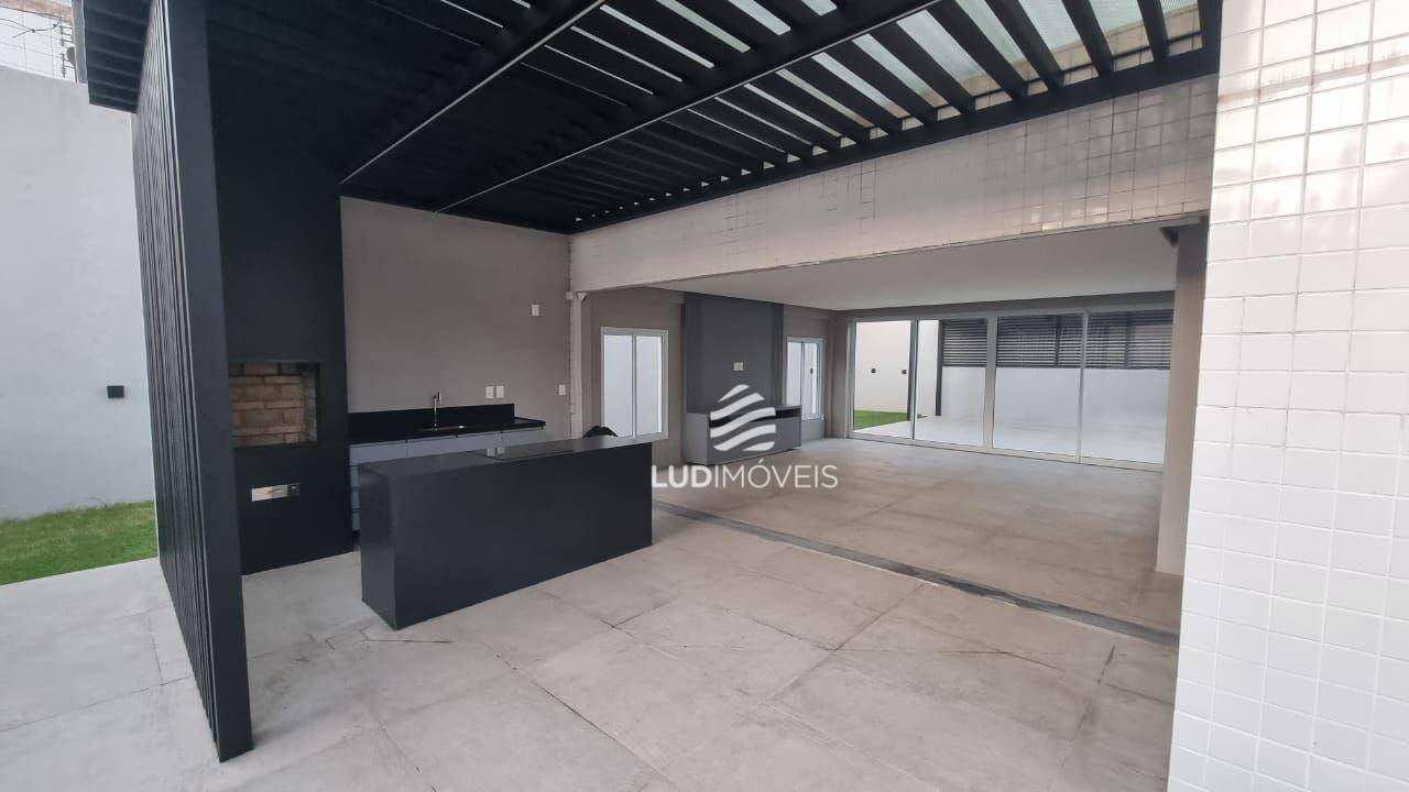 Apartamento à venda e aluguel com 3 quartos, 123m² - Foto 9