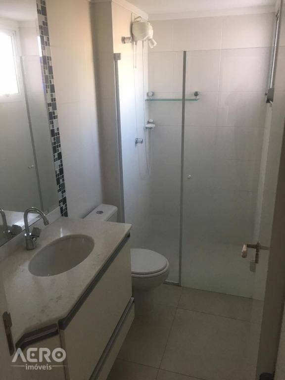 Apartamento à venda com 2 quartos, 70m² - Foto 6